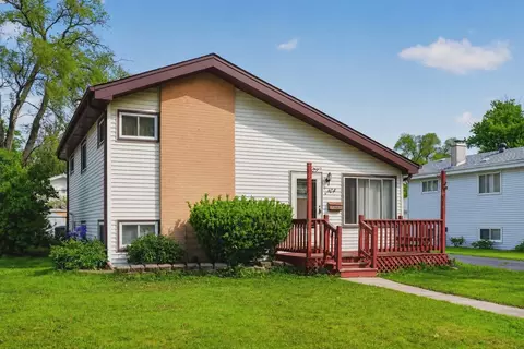 624 W Merle Ave, Villa Park, IL 60181