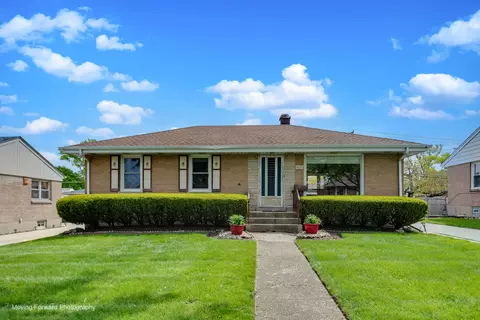 1425 Atwood Ave, Berkeley, IL 60163