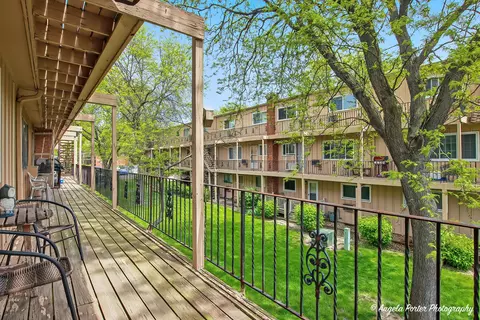Exterior - 2504 Algonquin Rd #3, Rolling Meadows, IL 60008 photo 2 of 4