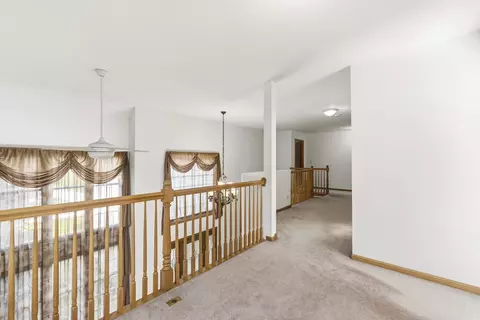 Entry Way - 546 N 4th Ave, Addison, IL 60101 photo 1 of 2