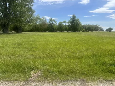 827 Brookside Dr, Varna, IL 61375