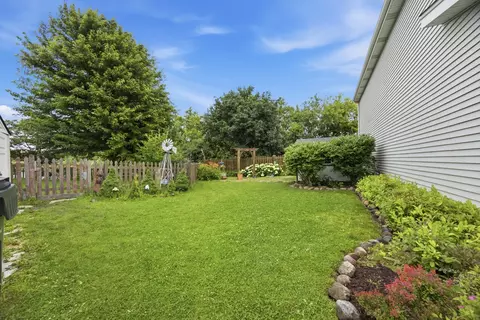 28701 Sawmill Ln, Lakemoor, IL 60051 photo 25