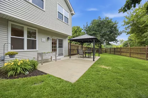 28701 Sawmill Ln, Lakemoor, IL 60051 photo 22
