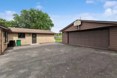 Exterior - 6923 Elder Ct, Bridgeview, IL 60455 photo 3 of 5