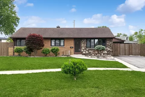 Exterior - 6923 Elder Ct, Bridgeview, IL 60455 photo 4 of 5