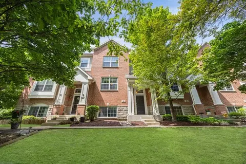 55 Grace Ct #8-27, Lemont, IL 60439
