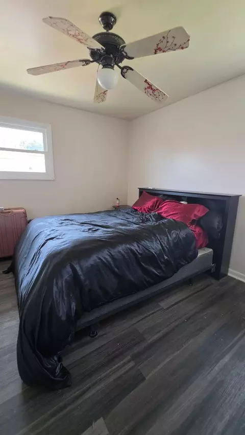 Bedroom - 7751 Massasoit, Burbank, IL 60459 photo 1 of 3