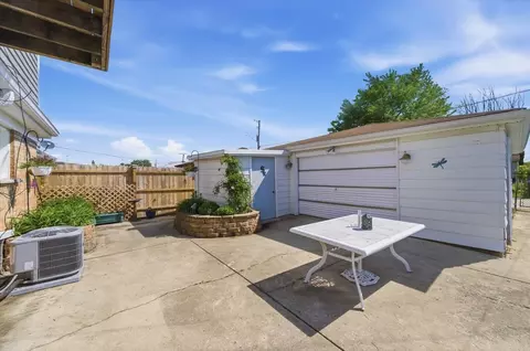 Exterior - 7751 Massasoit, Burbank, IL 60459 photo 5 of 6