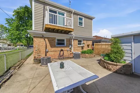 Exterior - 7751 Massasoit, Burbank, IL 60459 photo 3 of 6