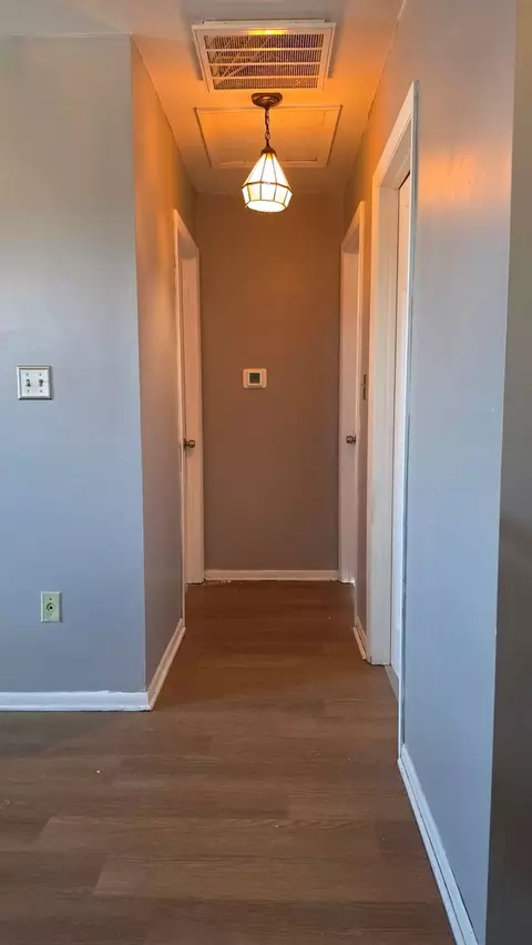 Entry Way - 7751 Massasoit, Burbank, IL 60459 photo 5 of 6