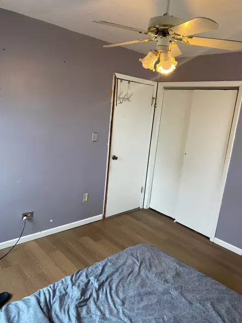 Bedroom - 7751 Massasoit, Burbank, IL 60459 photo 2 of 4