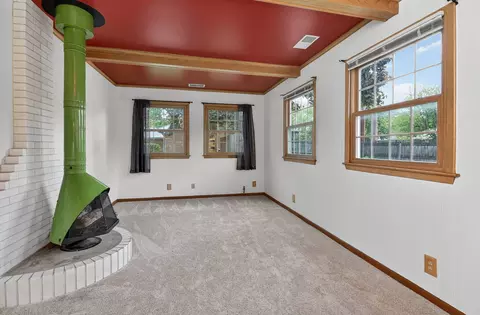Living - 180 Alschuler Dr, Aurora, IL 60506 photo 4 of 5