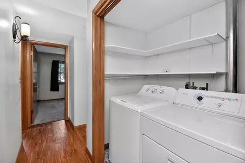 Entry Way - 180 Alschuler Dr, Aurora, IL 60506 photo 1 of 1