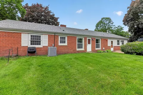 Exterior - 180 Alschuler Dr, Aurora, IL 60506 photo 6 of 6
