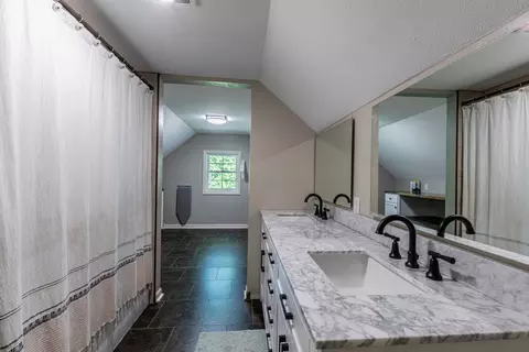 Bath - 101 W Mill Rd, Sheffield, IL 61361 photo 3 of 4