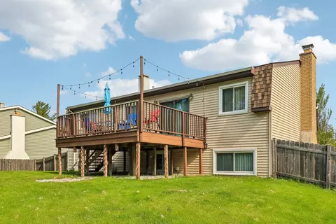 Exterior - 1640 Wadham Pl, Wheaton, IL 60189 photo 4 of 7