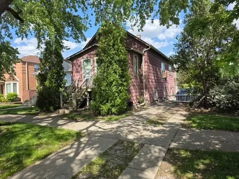 5521 N Mont Clare Ave, Chicago, IL 60656