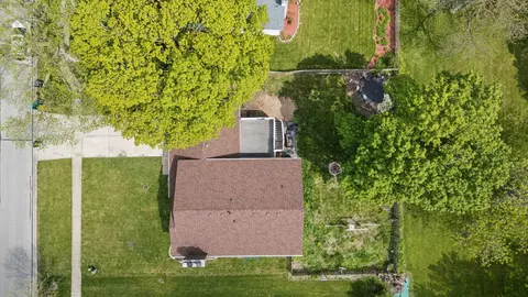 View/Area - 146 Feece Dr, Batavia, IL 60510 photo 1 of 5