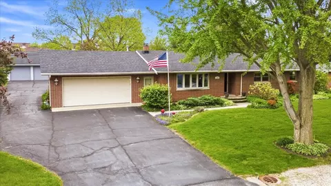 3106 Jo Ann Dr, Joliet, IL 60431