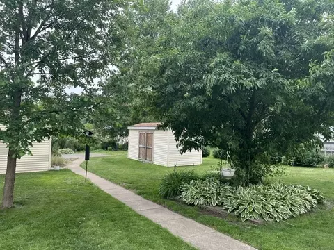 Exterior - 519 W Mill St, Kewanee, IL 61443 photo 6 of 6