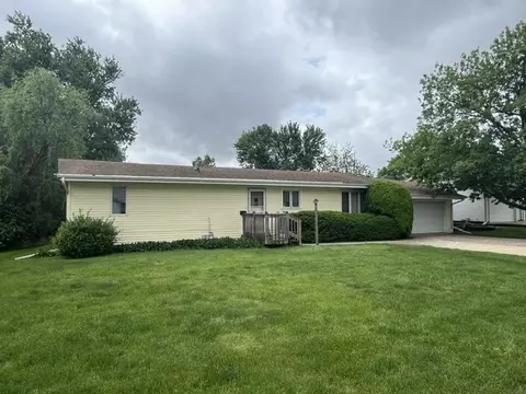 Exterior - 519 W Mill St, Kewanee, IL 61443 photo 2 of 6