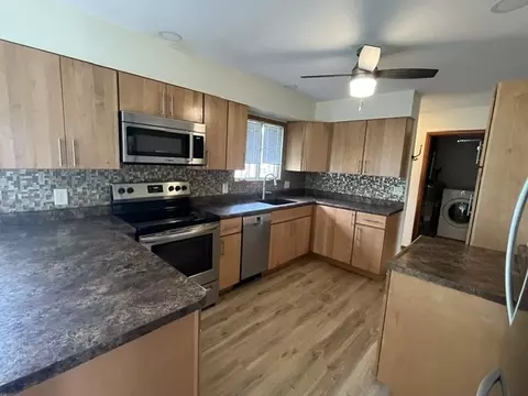 Kitchen - 519 W Mill St, Kewanee, IL 61443 photo 4 of 6