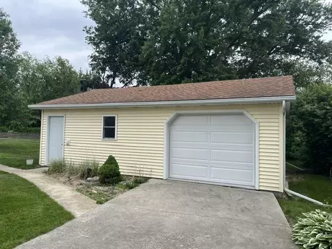 Other - 519 W Mill St, Kewanee, IL 61443 photo 2 of 4