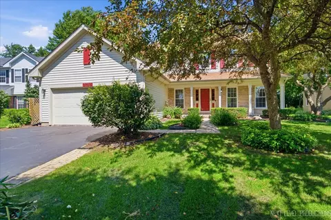 2755 Bluewater Cir, Naperville, IL 60564