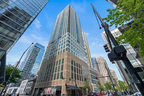 2 Erie St #3014, Chicago, IL 60611