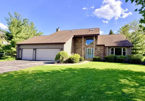 643 Lindgren Ln, Belvidere, IL 61008
