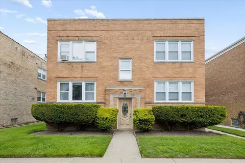 2626 W Balmoral Ave #201, Chicago, IL 60625
