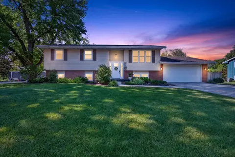 Exterior - 1701 Judine Ln, Normal, IL 61761 photo 10 of 10