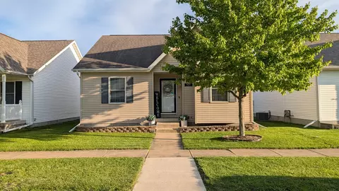 921 Chippewa St, Normal, IL 61761