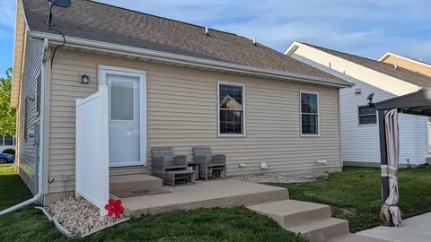 Exterior - 921 Chippewa St, Normal, IL 61761 photo 4 of 5