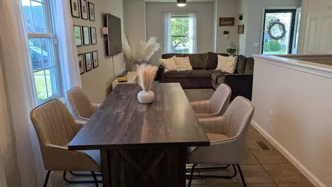 Dining - 921 Chippewa St, Normal, IL 61761 photo 1 of 3
