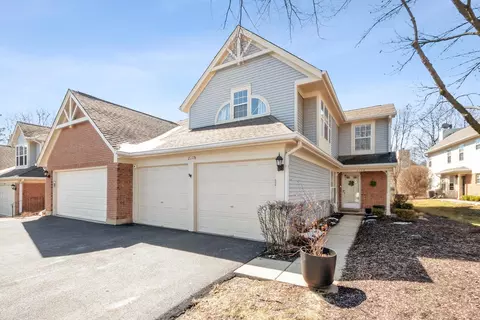 2108 Glasgow Ct, Hanover Park, IL 60133