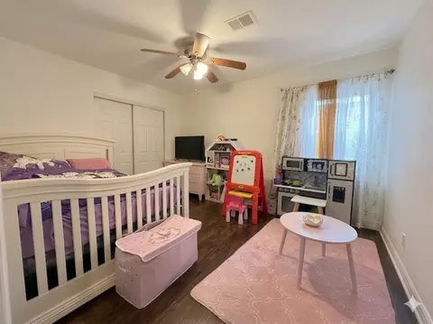 Bedroom - 4829 S Champlain Ave, Chicago, IL 60615 photo 1 of 6