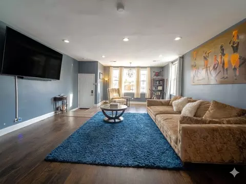 Living - 4829 S Champlain Ave, Chicago, IL 60615 photo 2 of 6