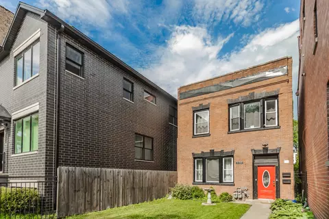 Exterior - 4829 S Champlain Ave, Chicago, IL 60615 photo 2 of 3