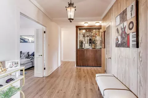 Entry Way - 5555 S Everett Ave #E10, Chicago, IL 60637 photo 1 of 2