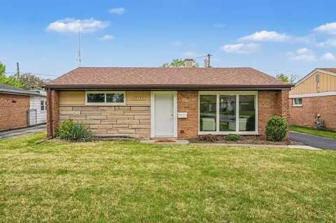 17332 Lorenz Ave, Lansing, IL 60438