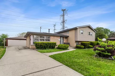 7638 Maple St, Morton Grove, IL 60053