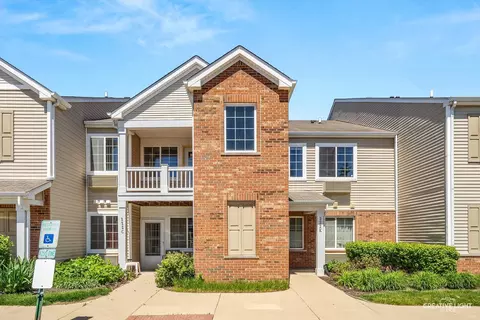 222 Bertram Dr #K, Yorkville, IL 60560