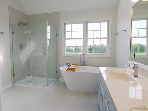 Bath - 13623 Eagles Perch Ct, Plainfield, IL 60544 photo 1 of 5
