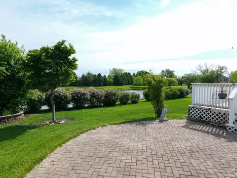 Exterior - 13623 Eagles Perch Ct, Plainfield, IL 60544 photo 4 of 5