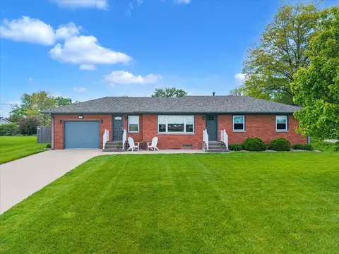 11802 9th St, Milan, IL 61264