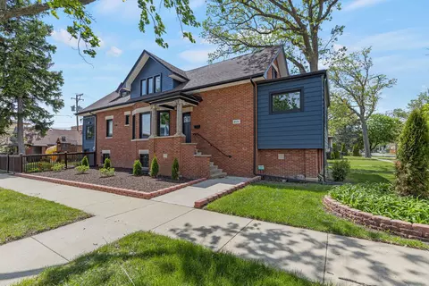 8531 Center St, River Grove, IL 60171