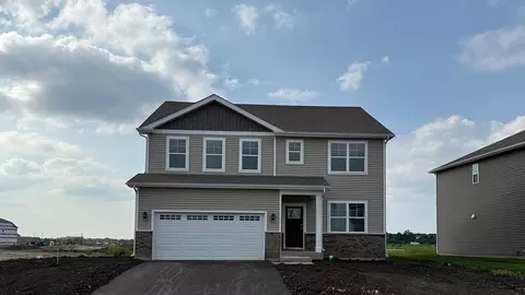 2302 Hirsch Rd, Oswego, IL 60543
