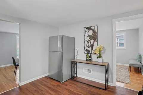 Entry Way - 1041 E 90th St, Chicago, IL 60619 photo 1 of 1
