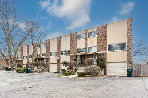 432 Skokie Blvd, Wilmette, IL 60091